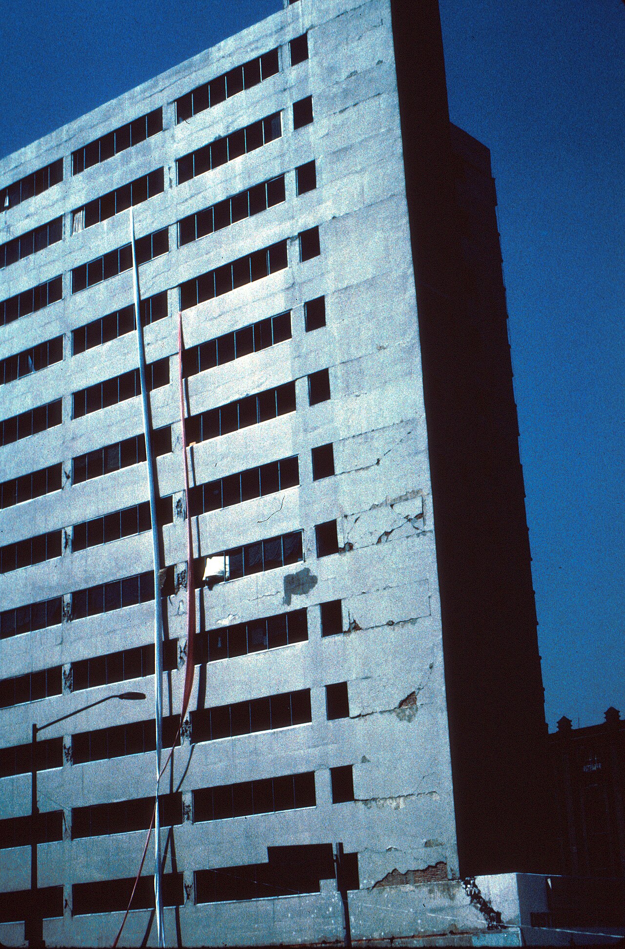 1985 年地震后的街区