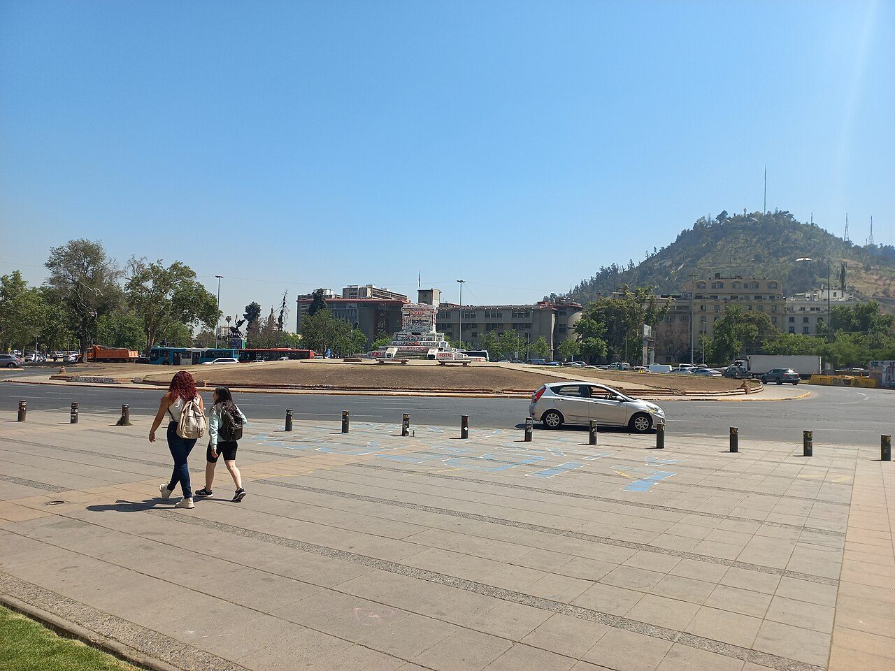 Plaza Baquedano/尊严广场